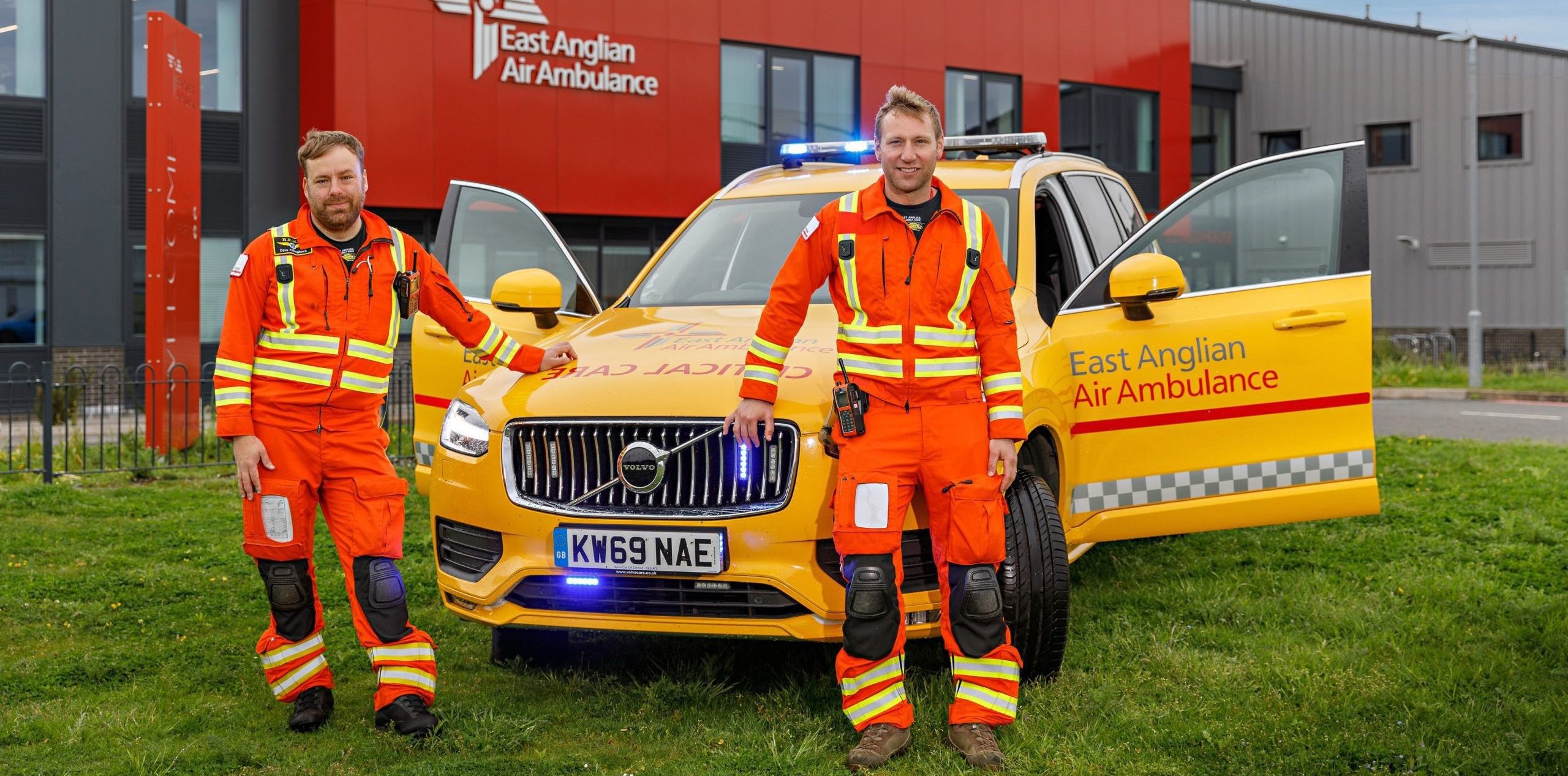 Doctor and CCP with RRV in front of Helimed House